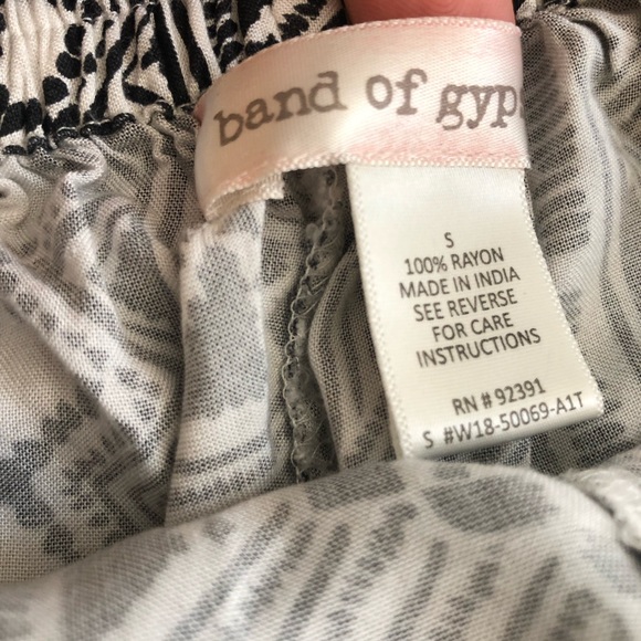 BAND OF GYPSIES black and white print shorts size small - Picture 7 of 10